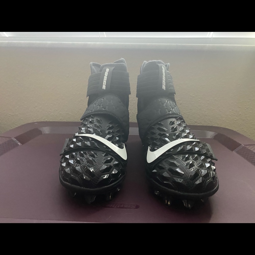 Men’s Nike football cleats